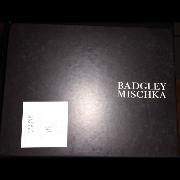 Silver cross strap sandals. - Picture 6 of 8